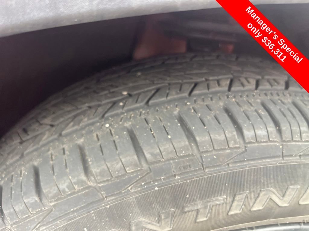 Used 2023 Chevrolet Traverse RS image 26