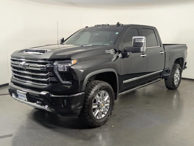 Used 2024 Chevrolet Silverado 2500 High Country w/ High Country Premium Package image 4