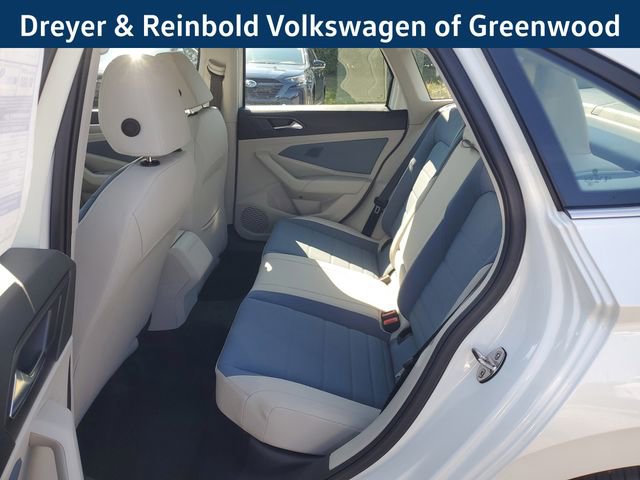 New 2025 Volkswagen Jetta SE image 13
