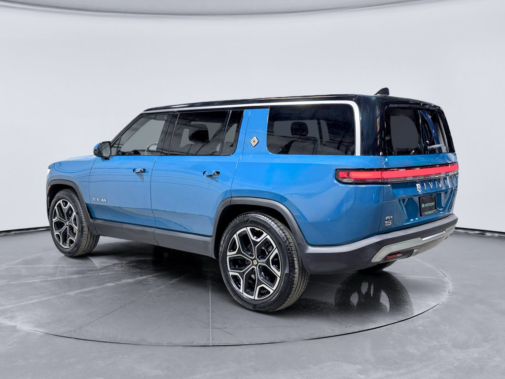 Used 2025 Rivian R1S Adventure AWD/4WD image 2