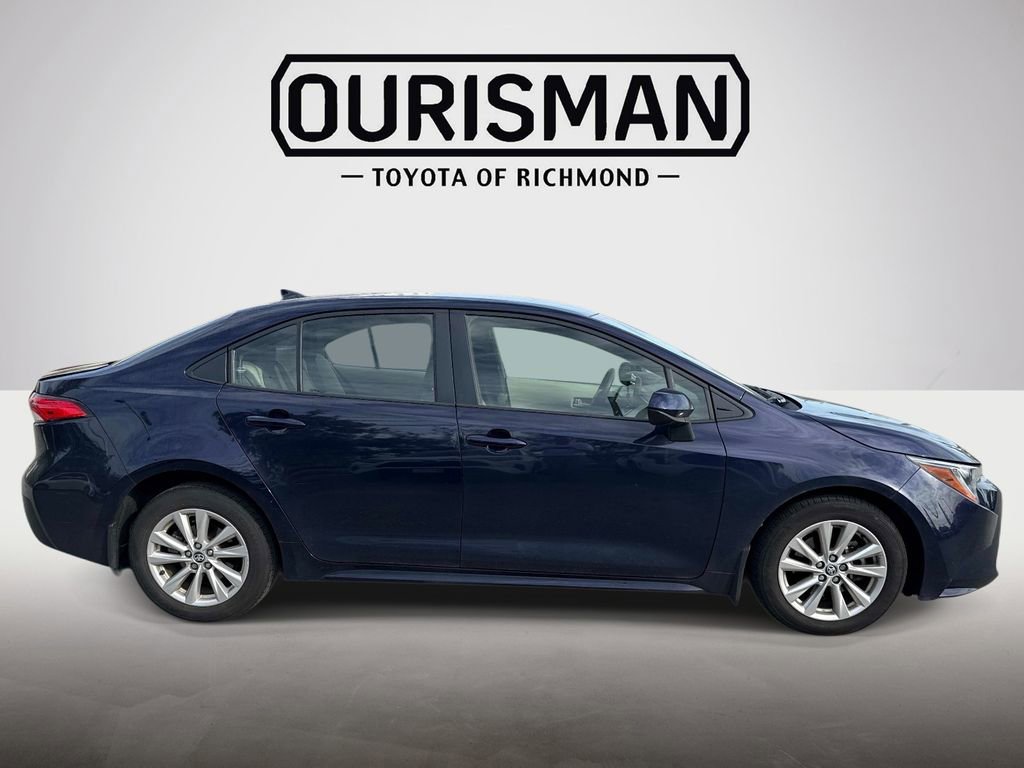 Used 2023 Toyota Corolla LE w/ LE Convenience Package image 8