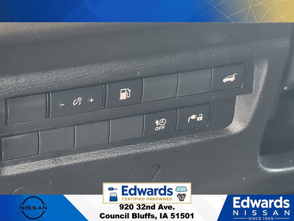 Used 2025 Mitsubishi Outlander SE AWD/4WD image 32