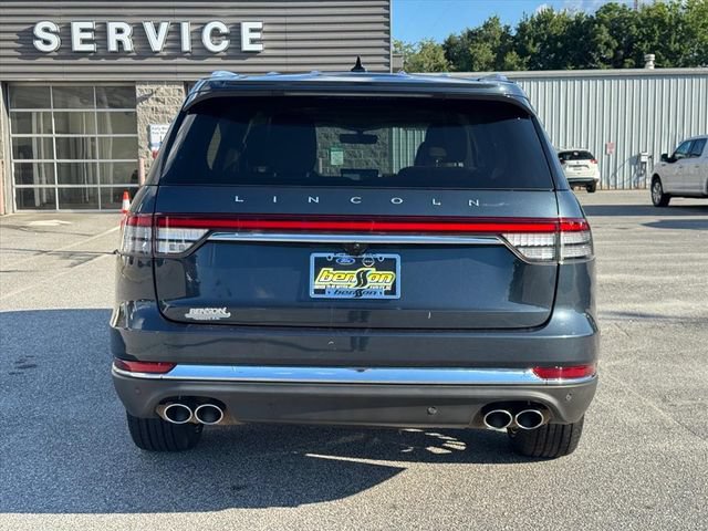 Used 2022 Lincoln Aviator Reserve w/ Equipment Group 201A AWD/4WD image 4