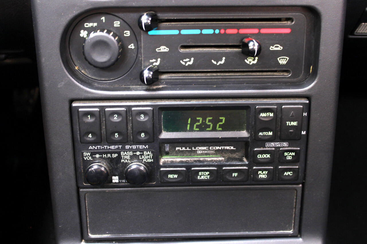 Used 1991 MAZDA MX-5 Miata image 32