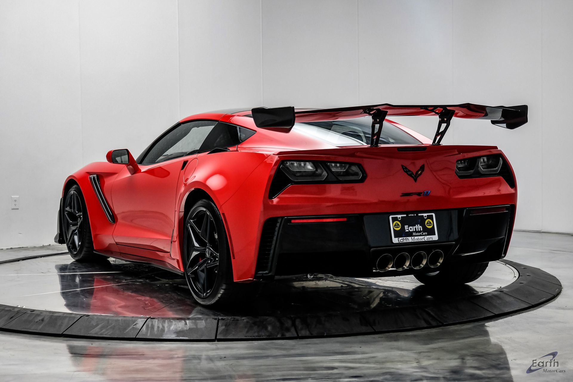 Used 2019 Chevrolet Corvette ZR1 RWD image 14