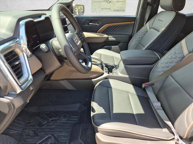 New 2026 GMC Canyon Denali AWD/4WD image 3