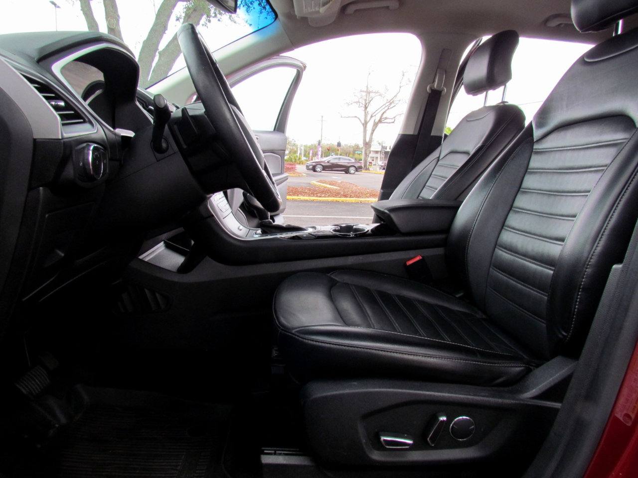 Used 2017 Ford Edge SEL w/ Equipment Group 201A image 19