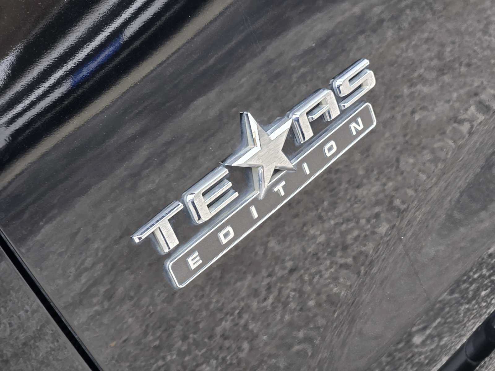 Certified 2020 Chevrolet Silverado 1500 RST w/ Texas Edition AWD/4WD image 10