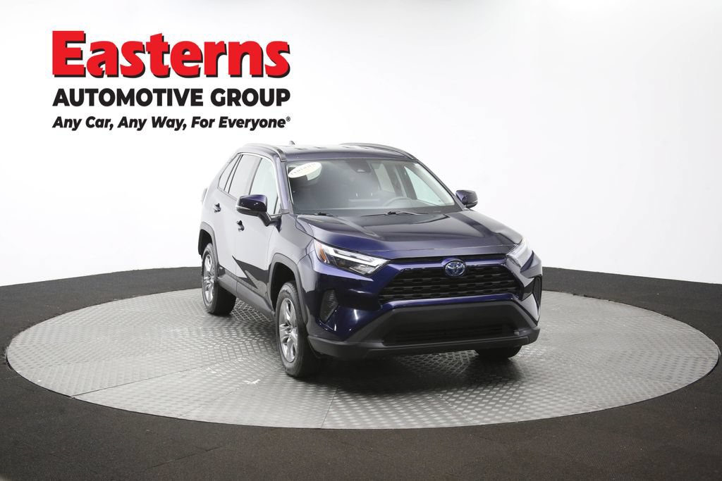 Used 2024 Toyota RAV4 XLE AWD/4WD image 49