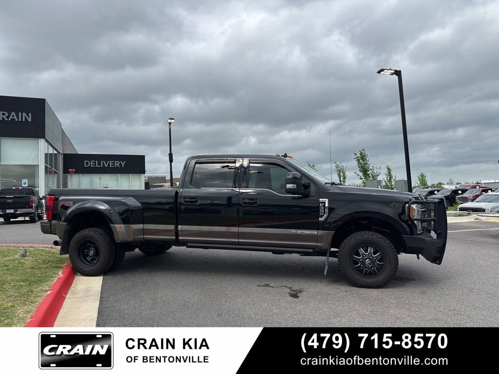 Used 2019 Ford F350 King Ranch w/ King Ranch Ultimate Package image 3