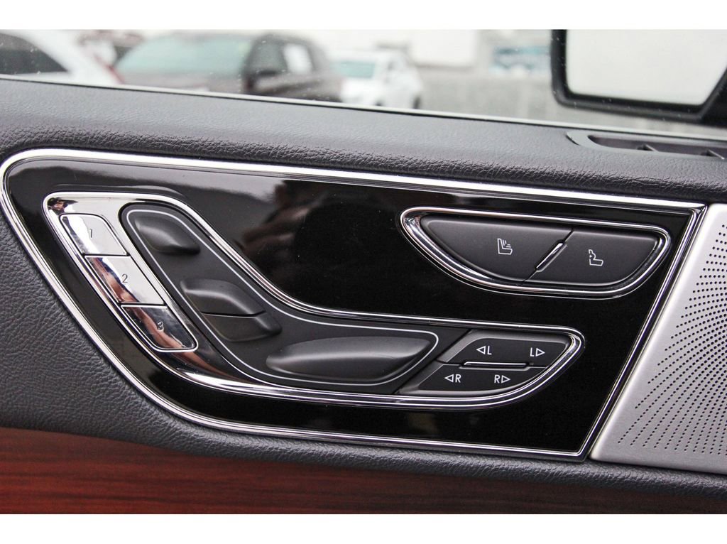 Used 2022 Lincoln Navigator L Reserve image 26