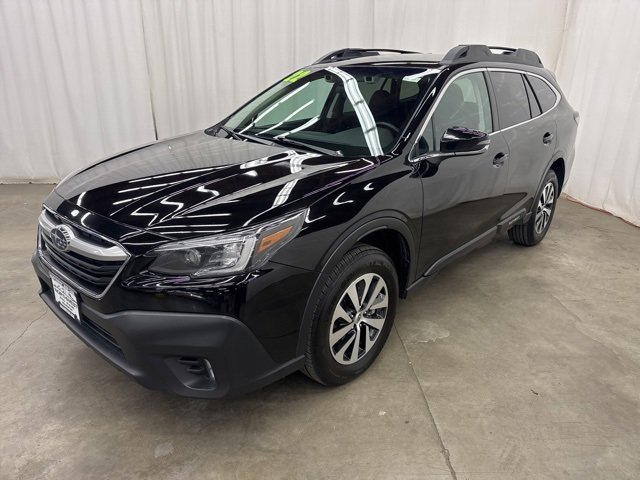 Used 2022 Subaru Outback Premium image 3