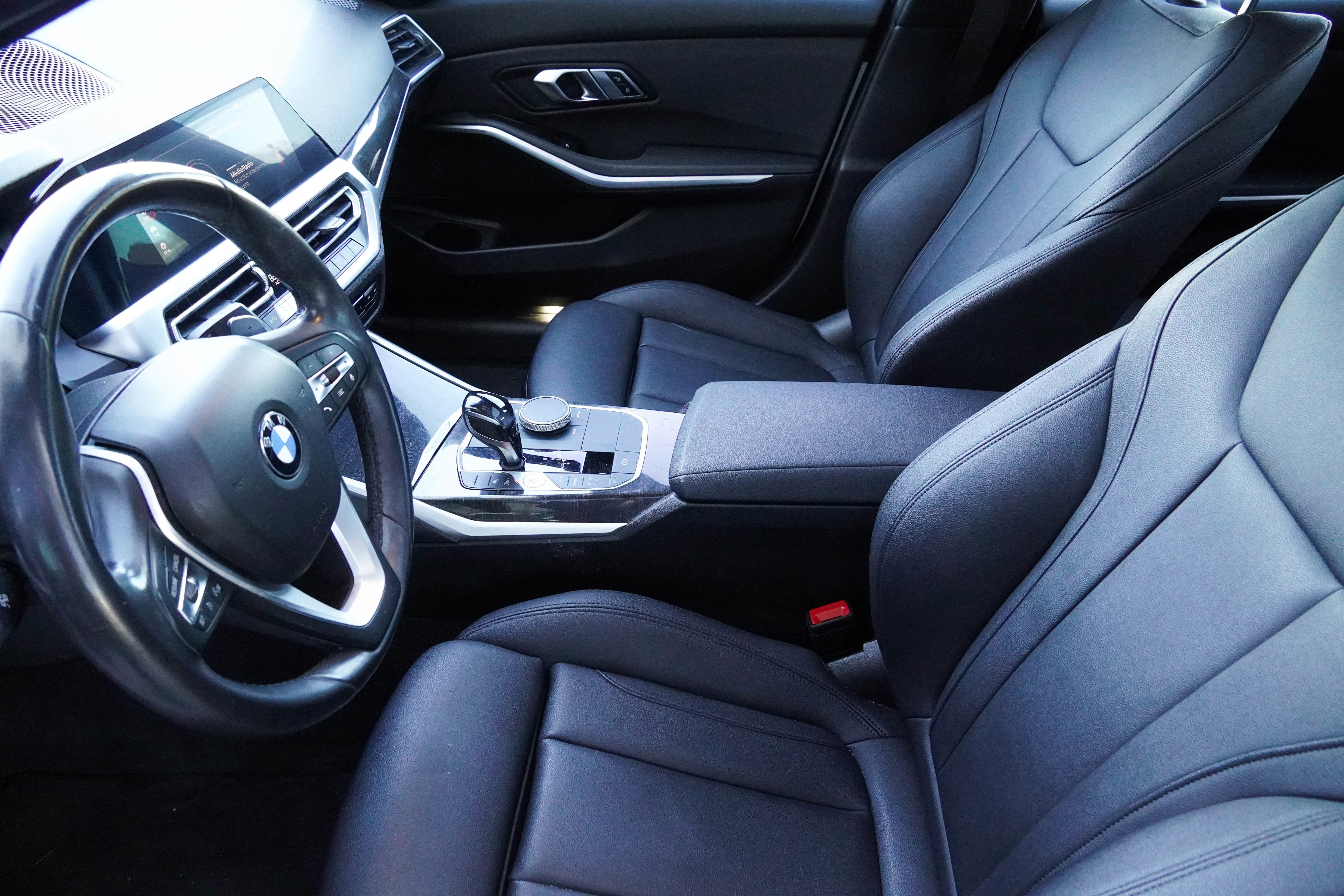 Used 2020 BMW 330i Sedan w/ Convenience Package image 11