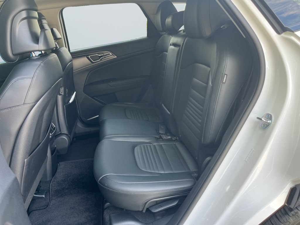 Used 2024 Kia Sportage SX FWD image 13