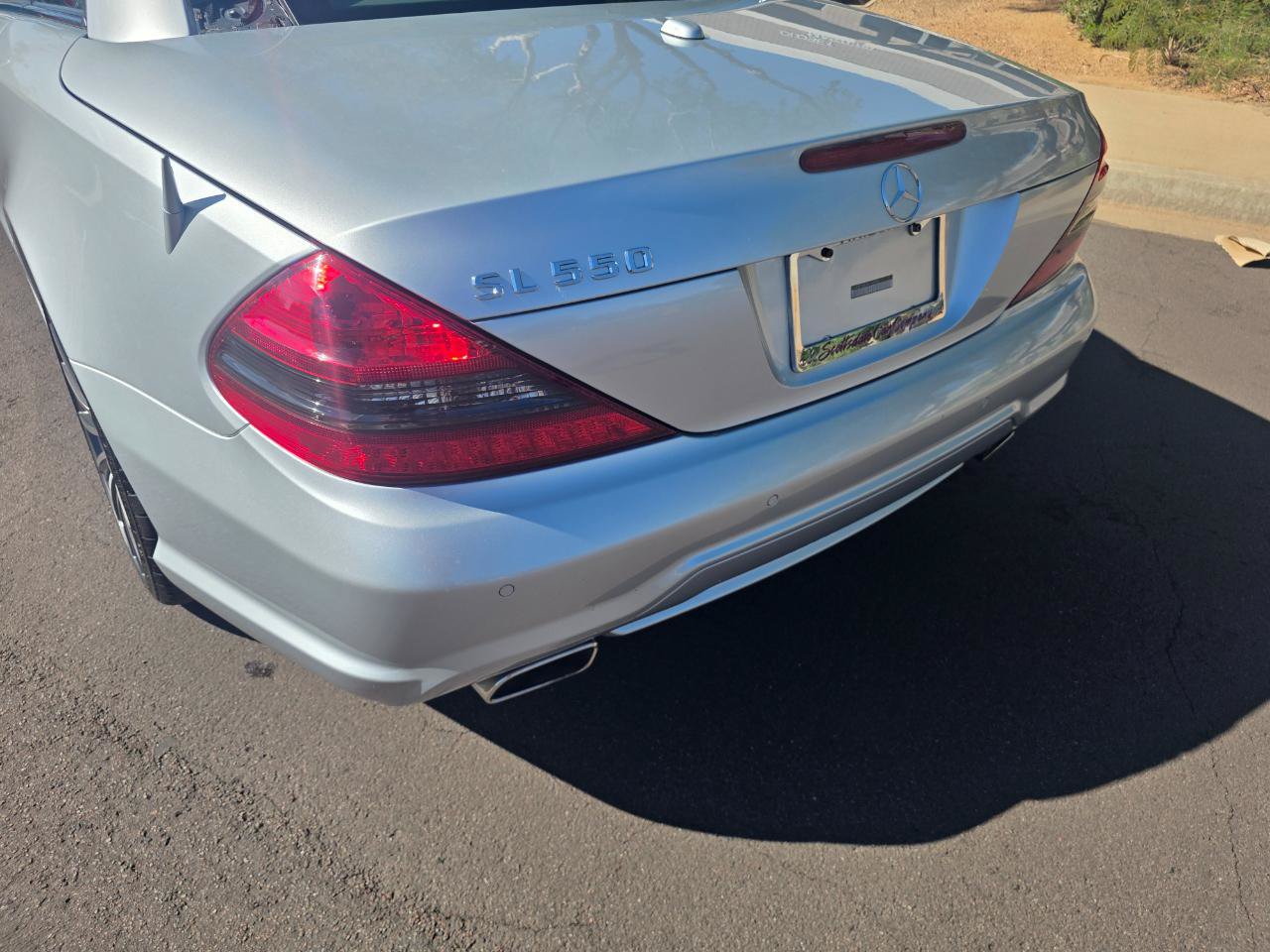 Used 2011 Mercedes-Benz SL 550 w/ Premium I Pkg image 18
