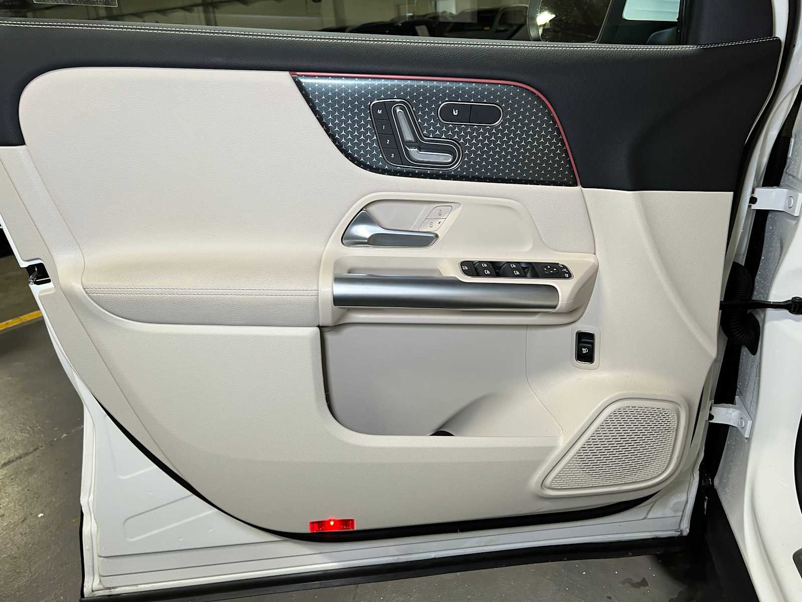 Certified 2025 Mercedes-Benz GLA 250 4MATIC image 21