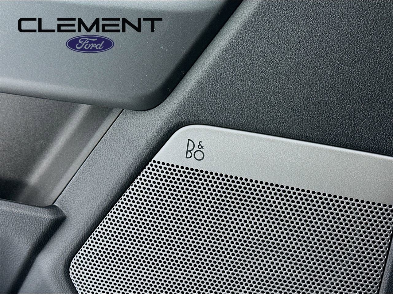 New 2026 Ford F350 Lariat w/ Black Appearance Package image 24