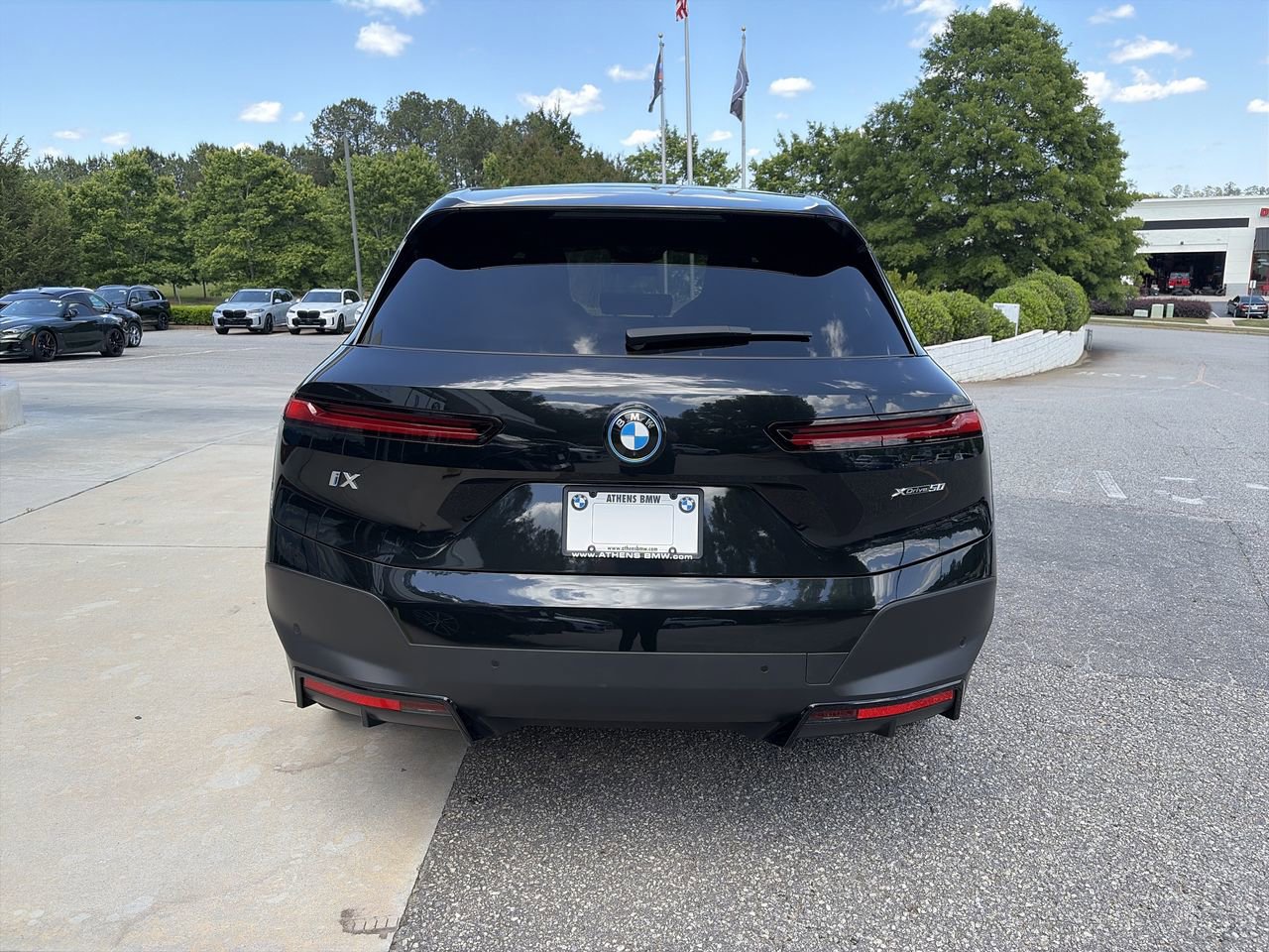 Certified 2024 BMW iX xDrive50 w/ Premium Package AWD/4WD image 7
