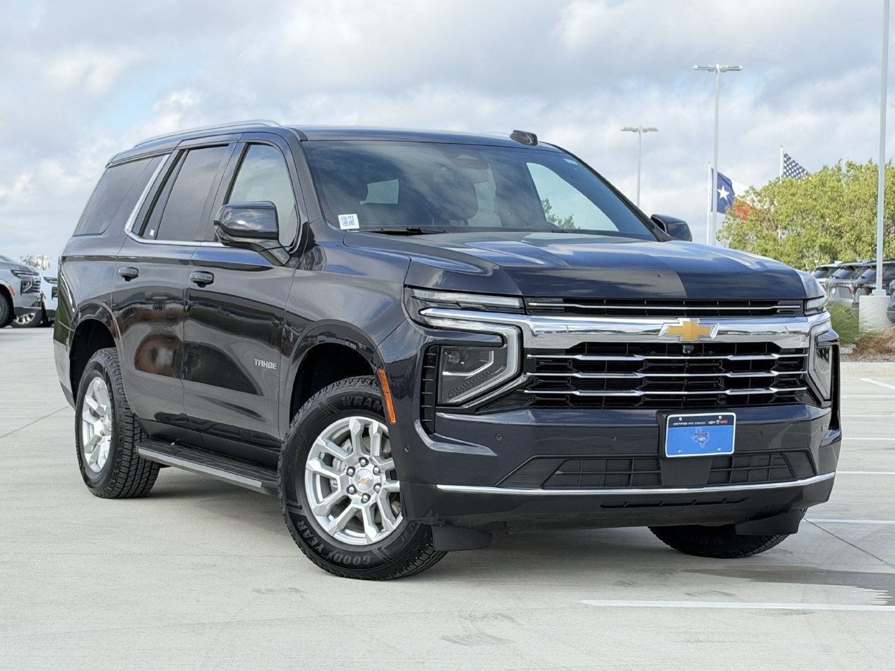 Certified 2025 Chevrolet Tahoe LT RWD image 2