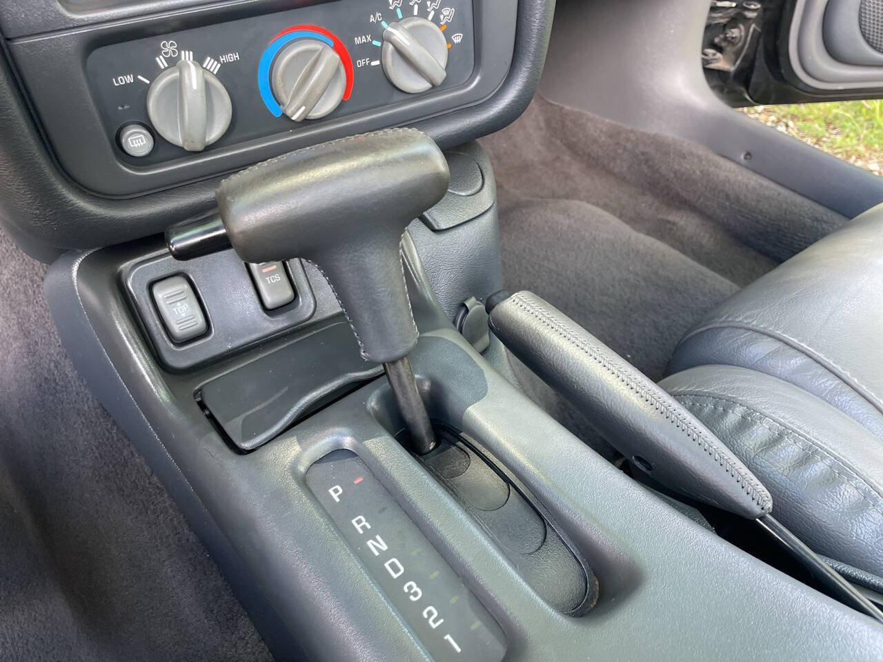 Used 1999 Pontiac Firebird Trans Am RWD image 41