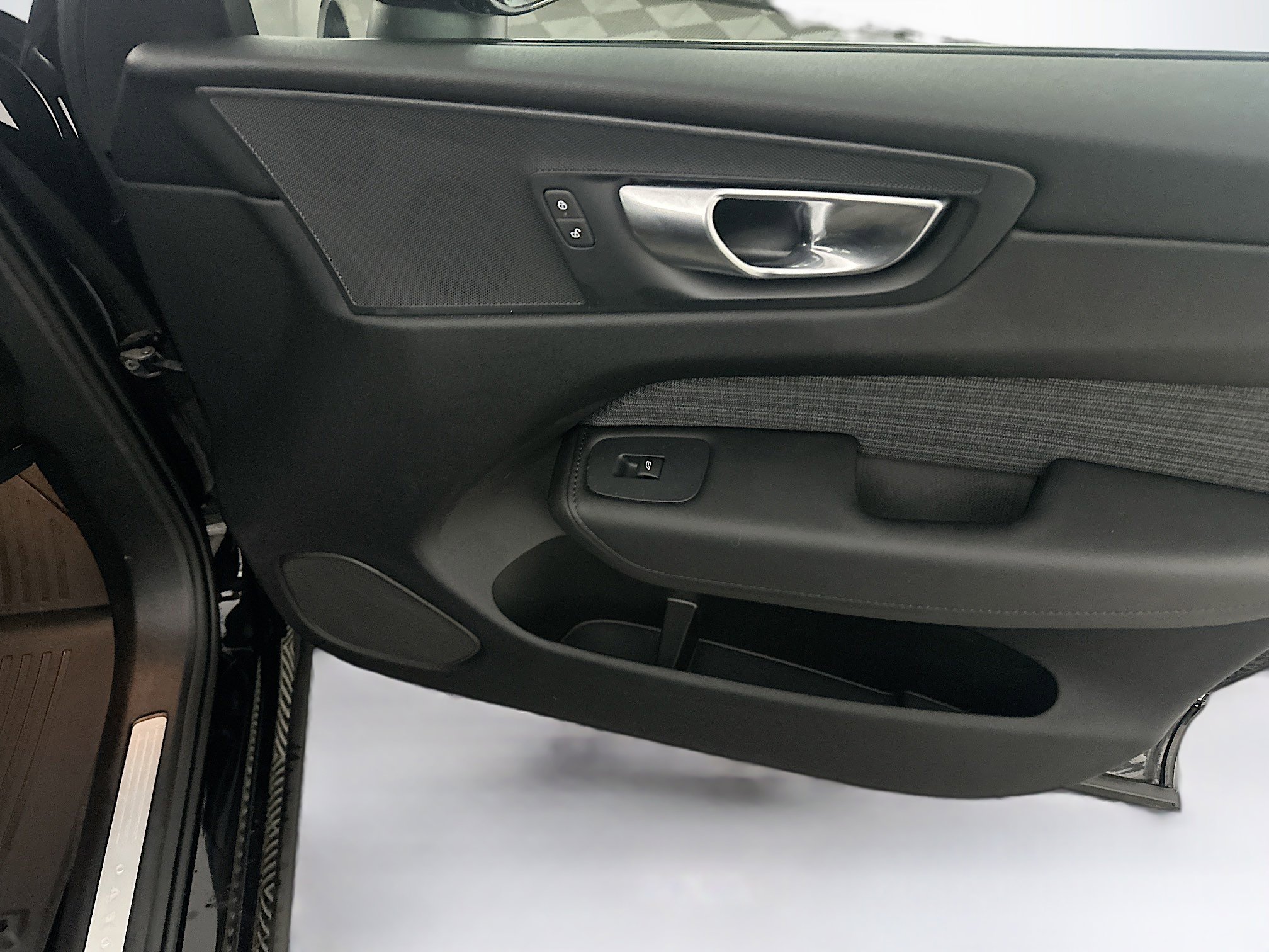 Used 2024 Volvo XC60 B5 Core AWD/4WD image 31