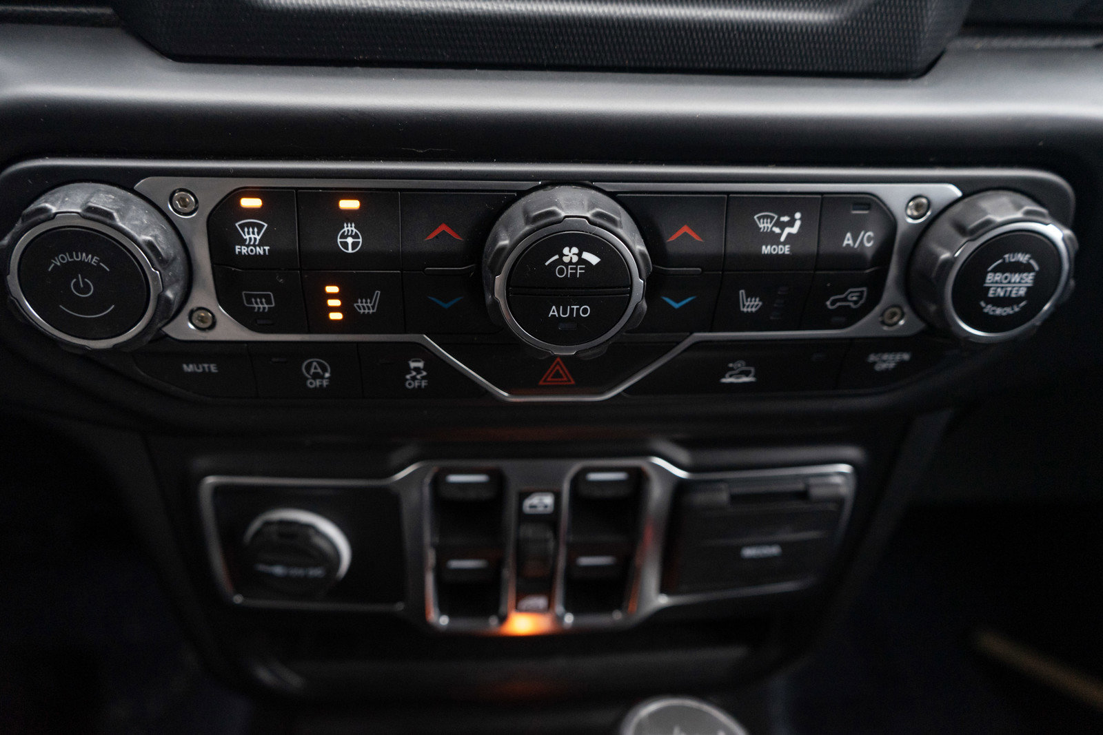 Used 2021 Jeep Wrangler Unlimited Sahara image 19