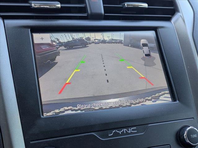 Used 2020 Ford Fusion SE FWD image 14