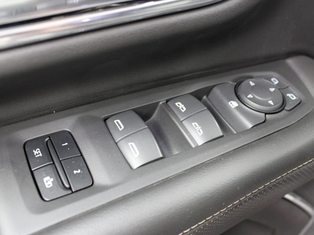 Used 2023 GMC Yukon XL SLT AWD/4WD image 58