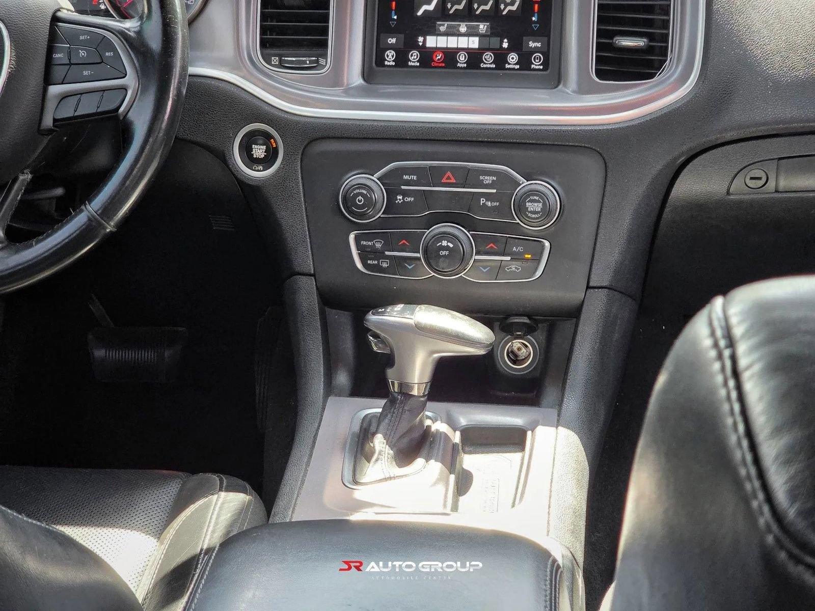 Used 2019 Dodge Charger SXT w/ Leather Interior Group RWD image 15