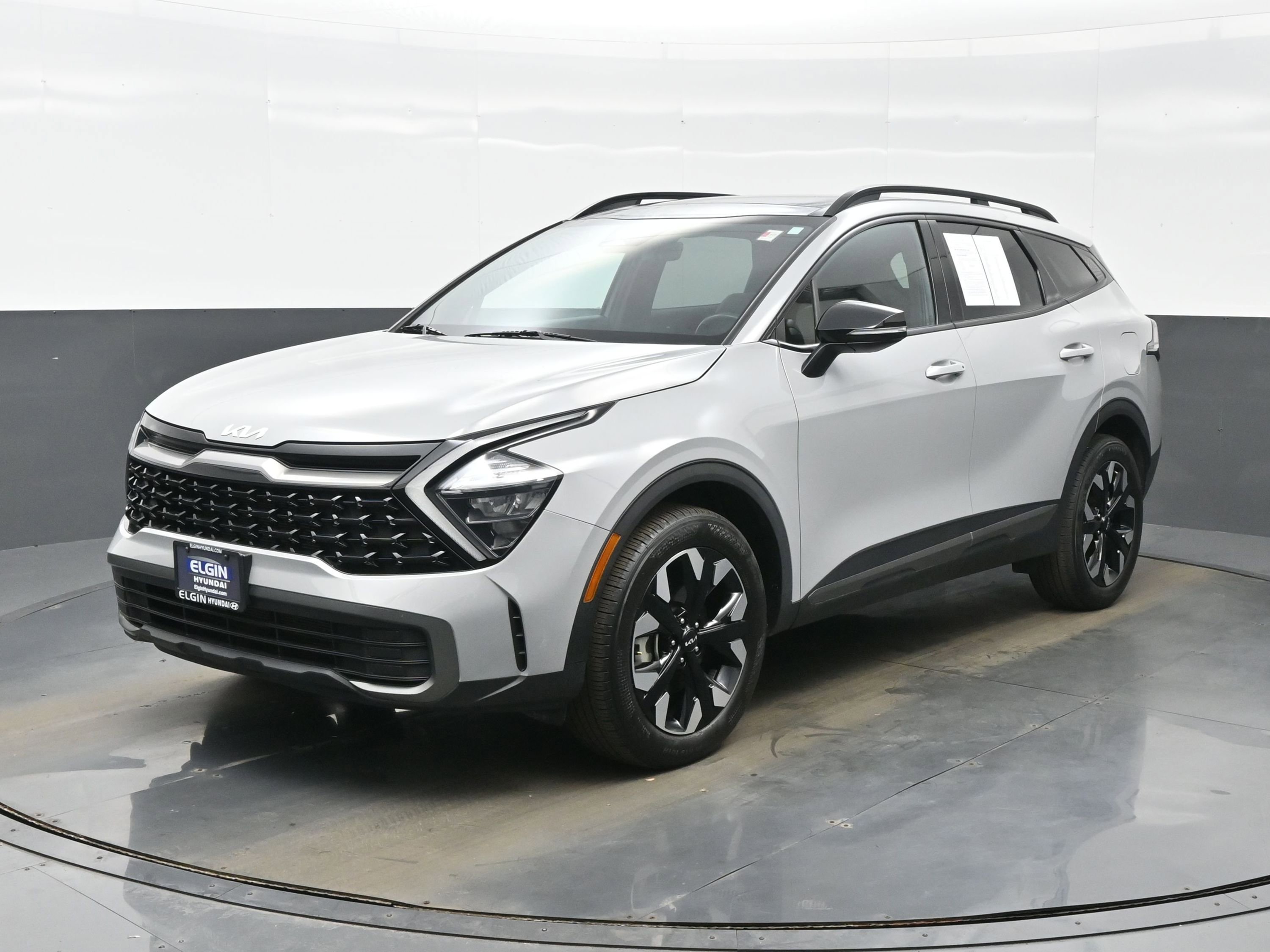Used 2023 Kia Sportage X-Line w/ X-Line Premium Package image 2