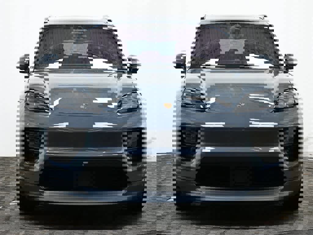 New 2025 Porsche Macan 4S Electric image 10