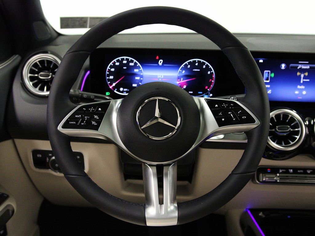 New 2026 Mercedes-Benz GLB 250 4MATIC image 9