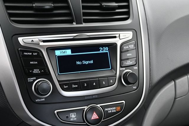 Used 2016 Hyundai Accent SE FWD image 22