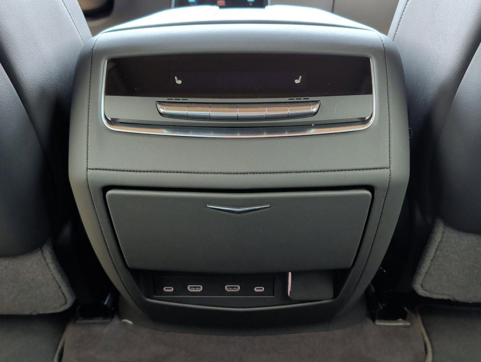 Used 2026 Cadillac Escalade ESV Sport w/ LPO, ONYX Package image 25