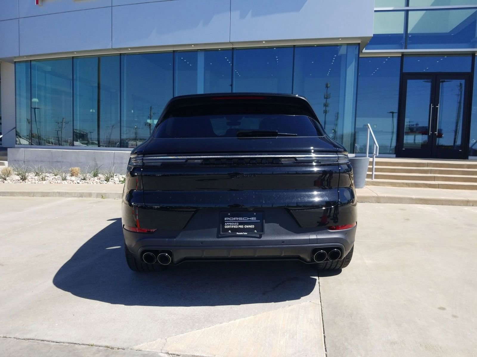 Used 2024 Porsche Cayenne image 6