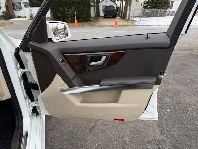 Used 2014 Mercedes-Benz GLK 350 4MATIC image 14