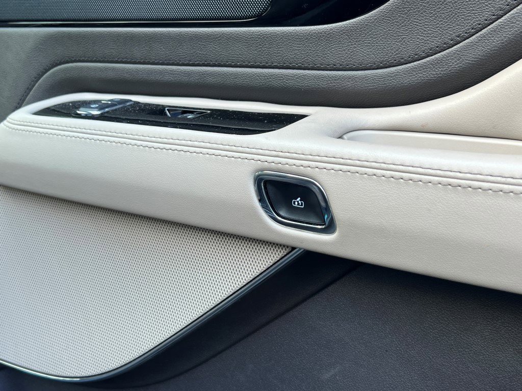 Certified 2023 Lincoln Aviator AWD w/ Elements Package image 10