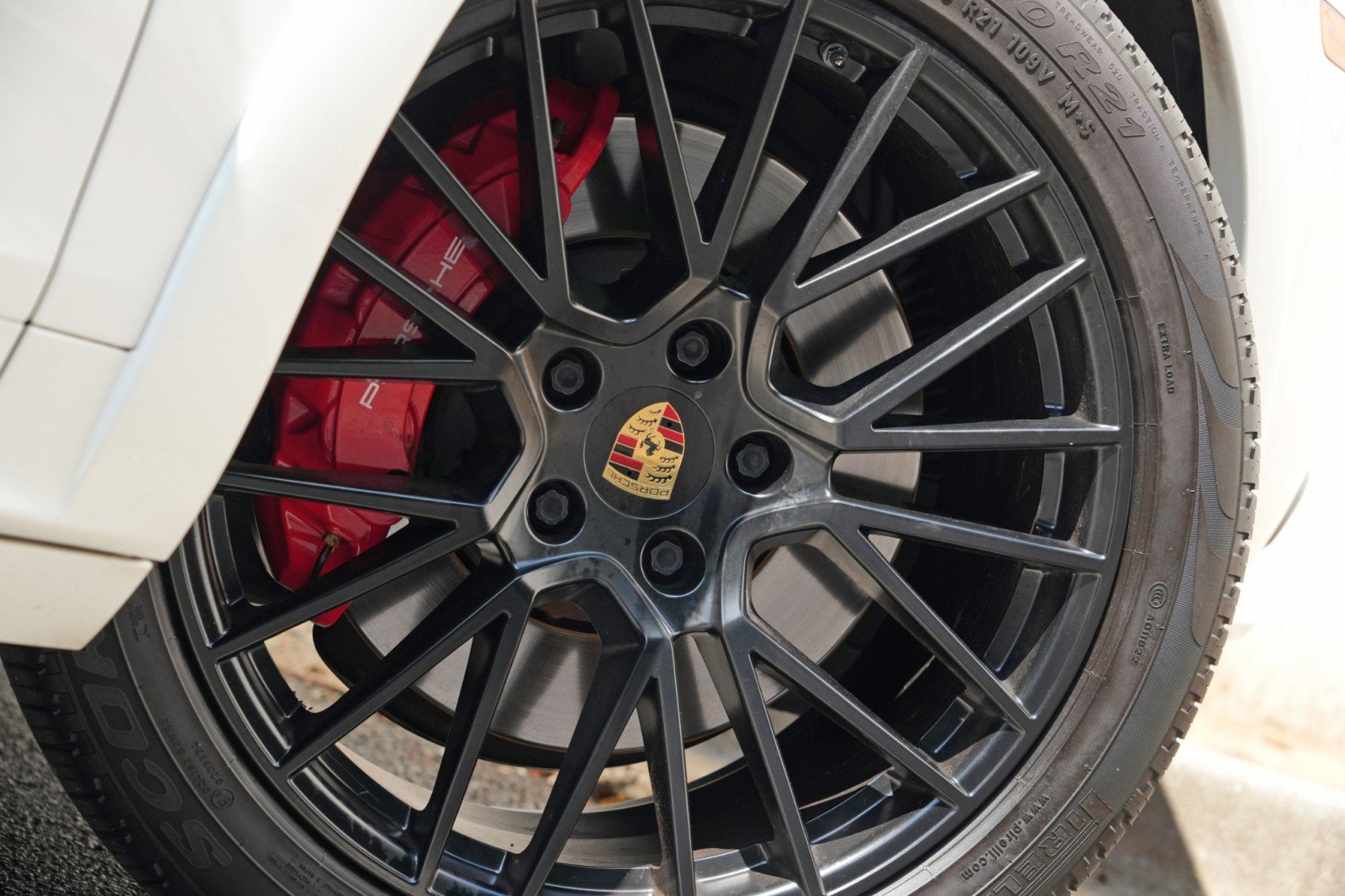 Used 2023 Porsche Cayenne GTS AWD/4WD image 67