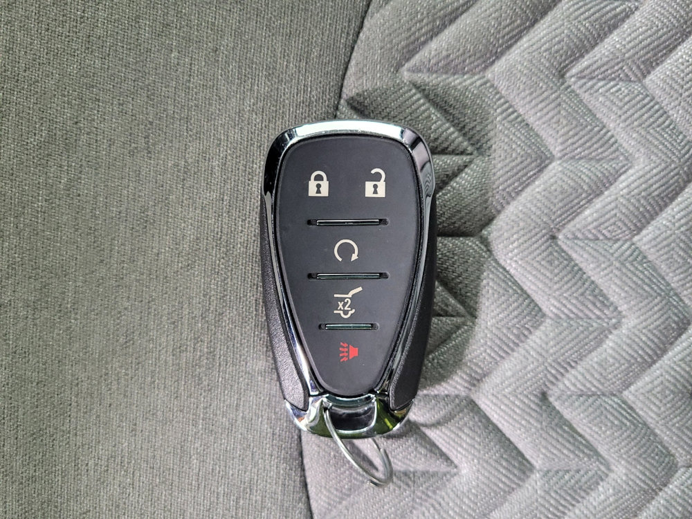 Used 2023 Chevrolet Equinox LT w/ Driver Convenience Package image 32