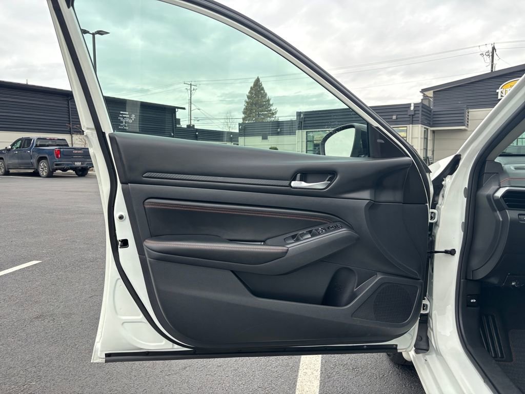 Used 2021 Nissan Altima 2.5 SR image 23