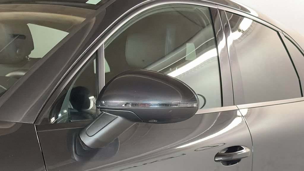 Used 2019 Porsche Macan AWD/4WD image 5