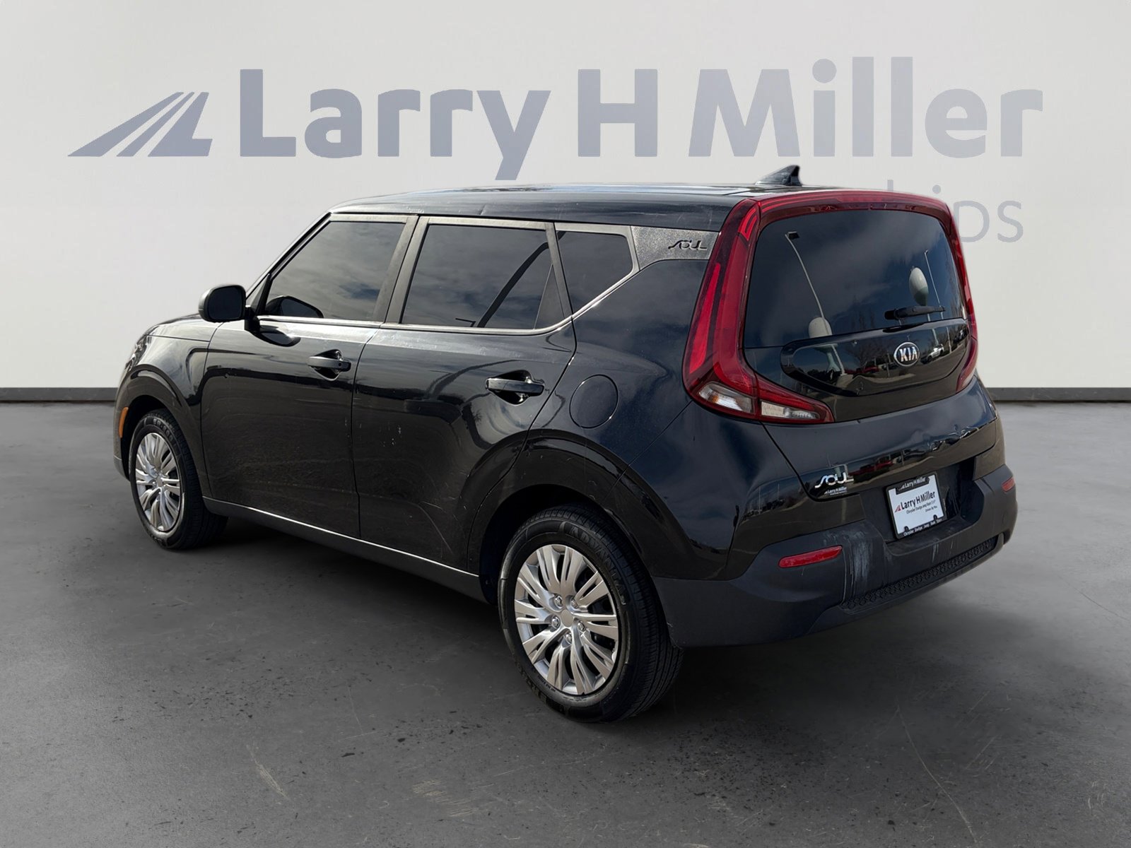 Used 2020 Kia Soul LX image 4