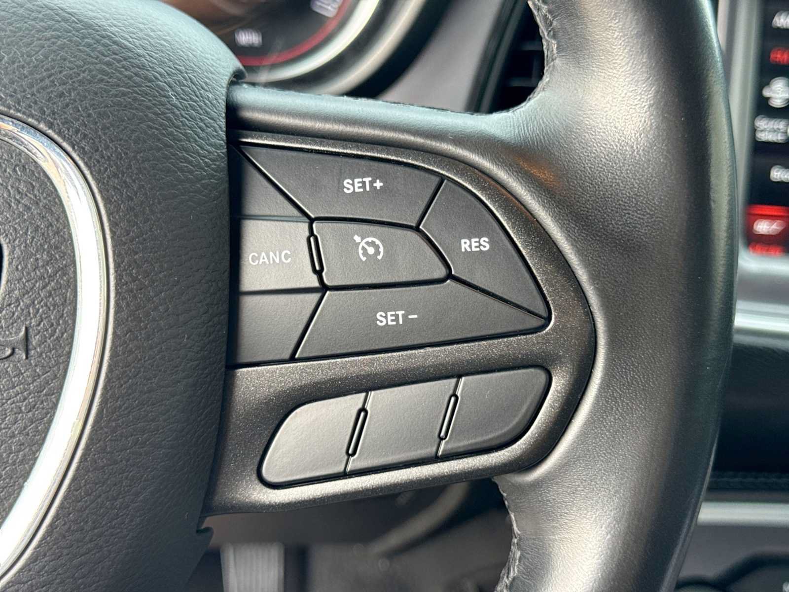 Used 2020 Dodge Challenger SXT RWD image 22