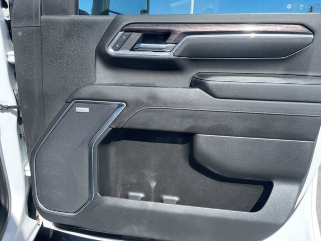 Used 2024 Chevrolet Silverado 2500 LTZ w/ LTZ Premium Package image 12