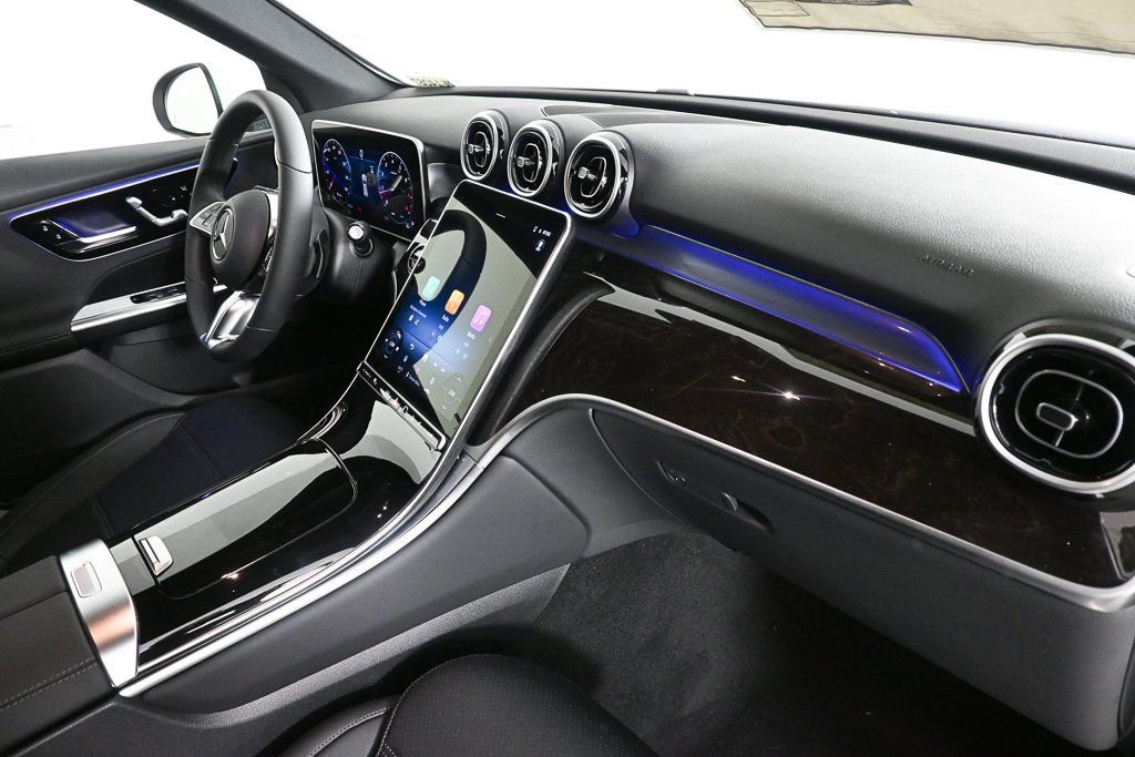 New 2025 Mercedes-Benz GLC 300 4MATIC image 19