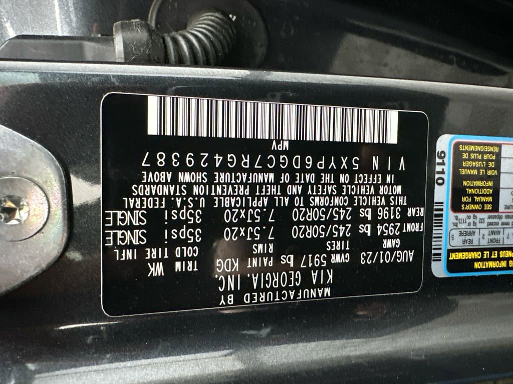 Used 2024 Kia Telluride S image 32