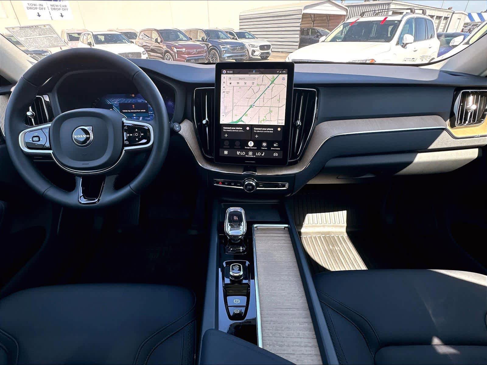 Used 2026 Volvo XC60 B5 Plus w/ Climate Package AWD/4WD image 18