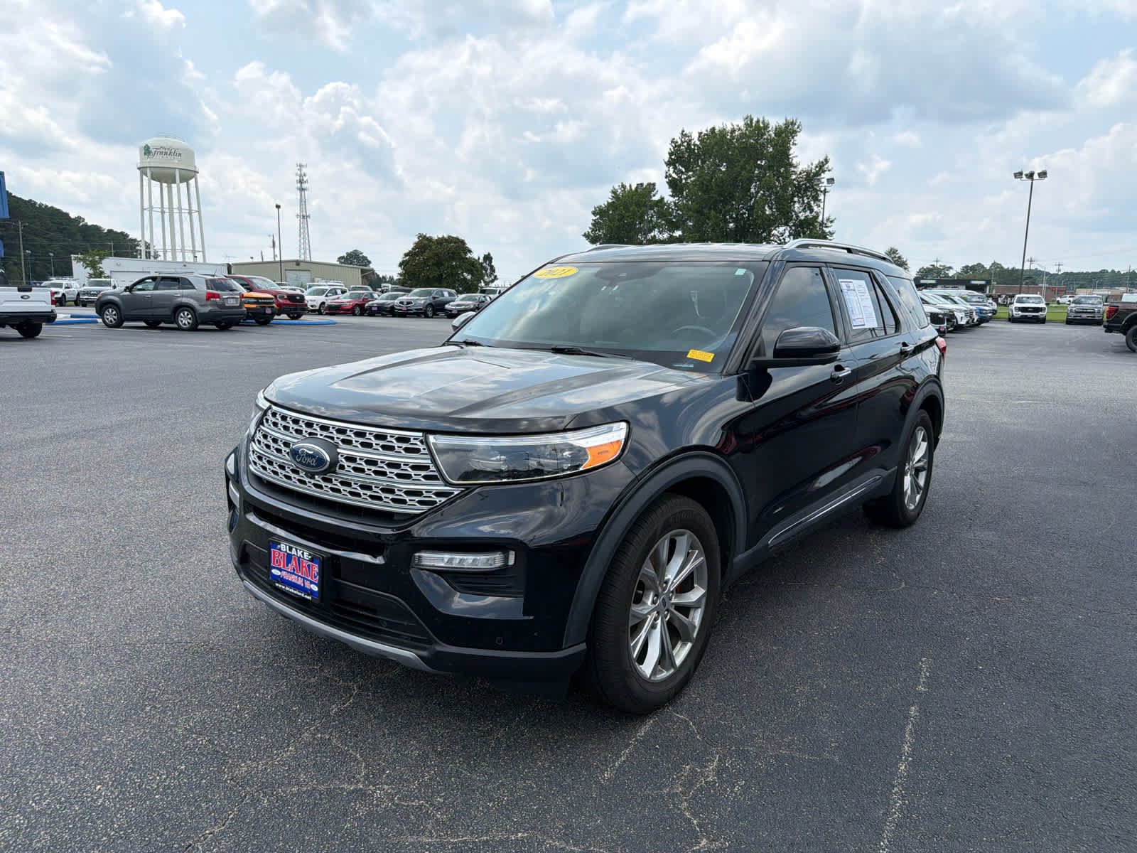 Used 2021 Ford Explorer Limited w/ Equipment Group 301A RWD image 7