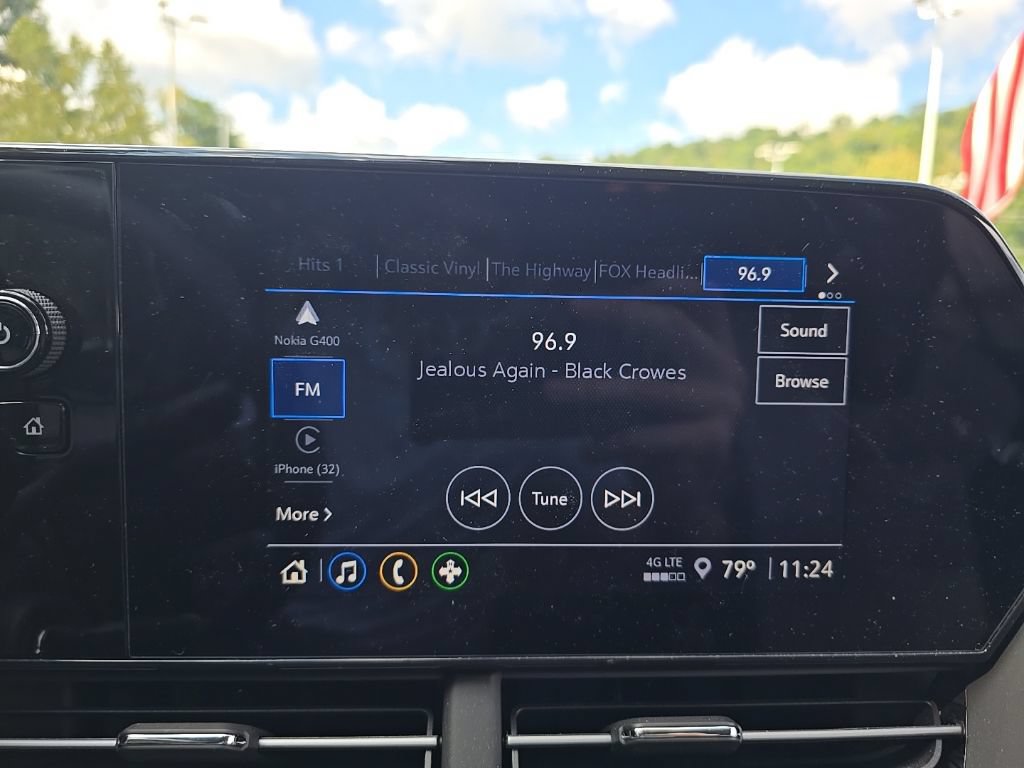 Certified 2024 Chevrolet Trax LS w/ LS Convenience Package FWD image 14