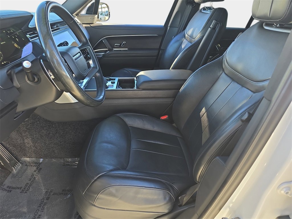 Certified 2023 Land Rover Range Rover SE image 16